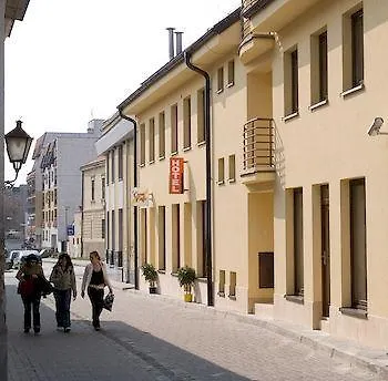 Premier Hotel