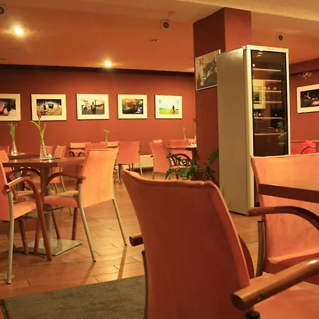 Premier Hotel